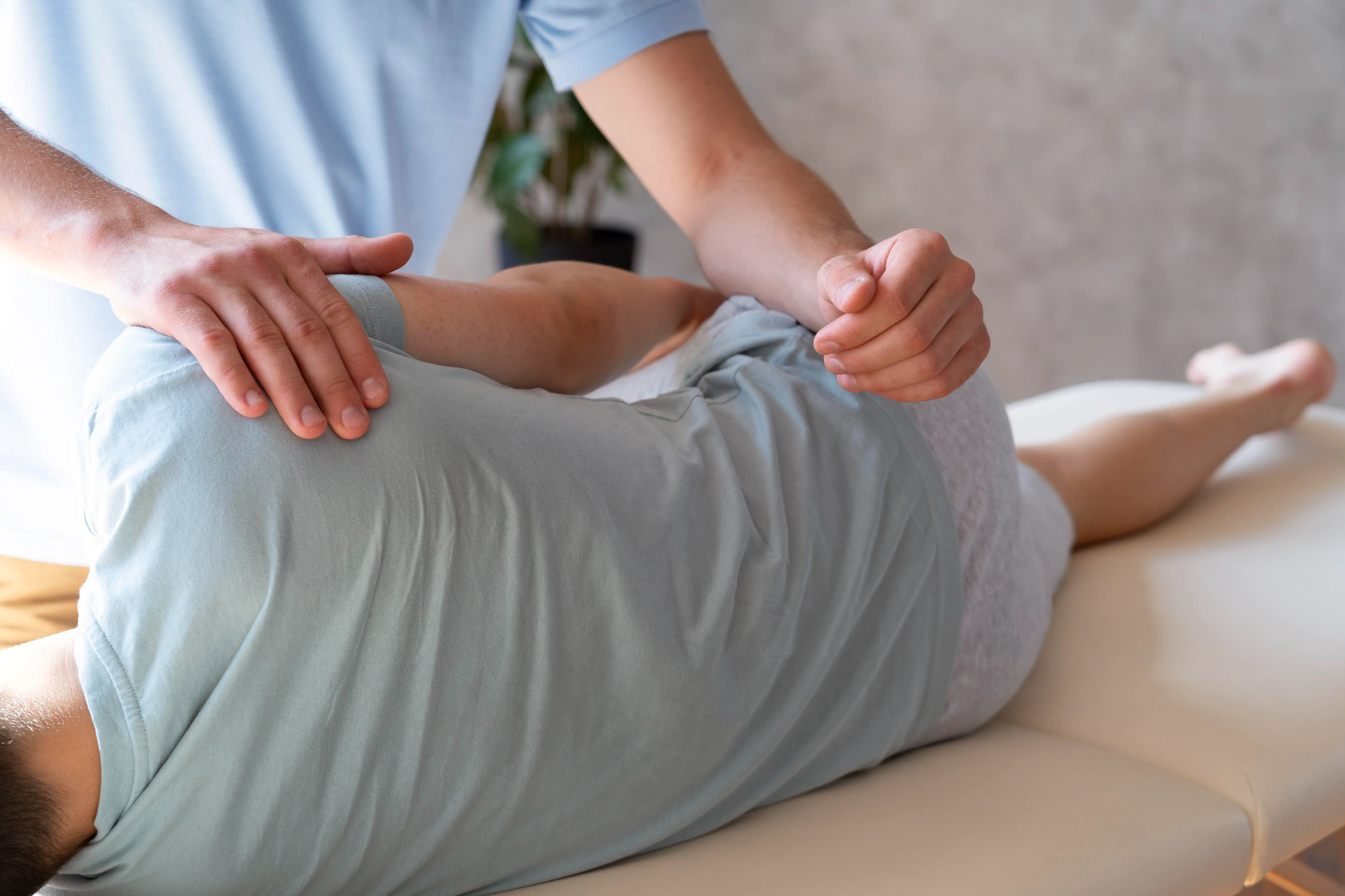 Is It Time to See a Chiropractor? Signs You Should Not Ignore