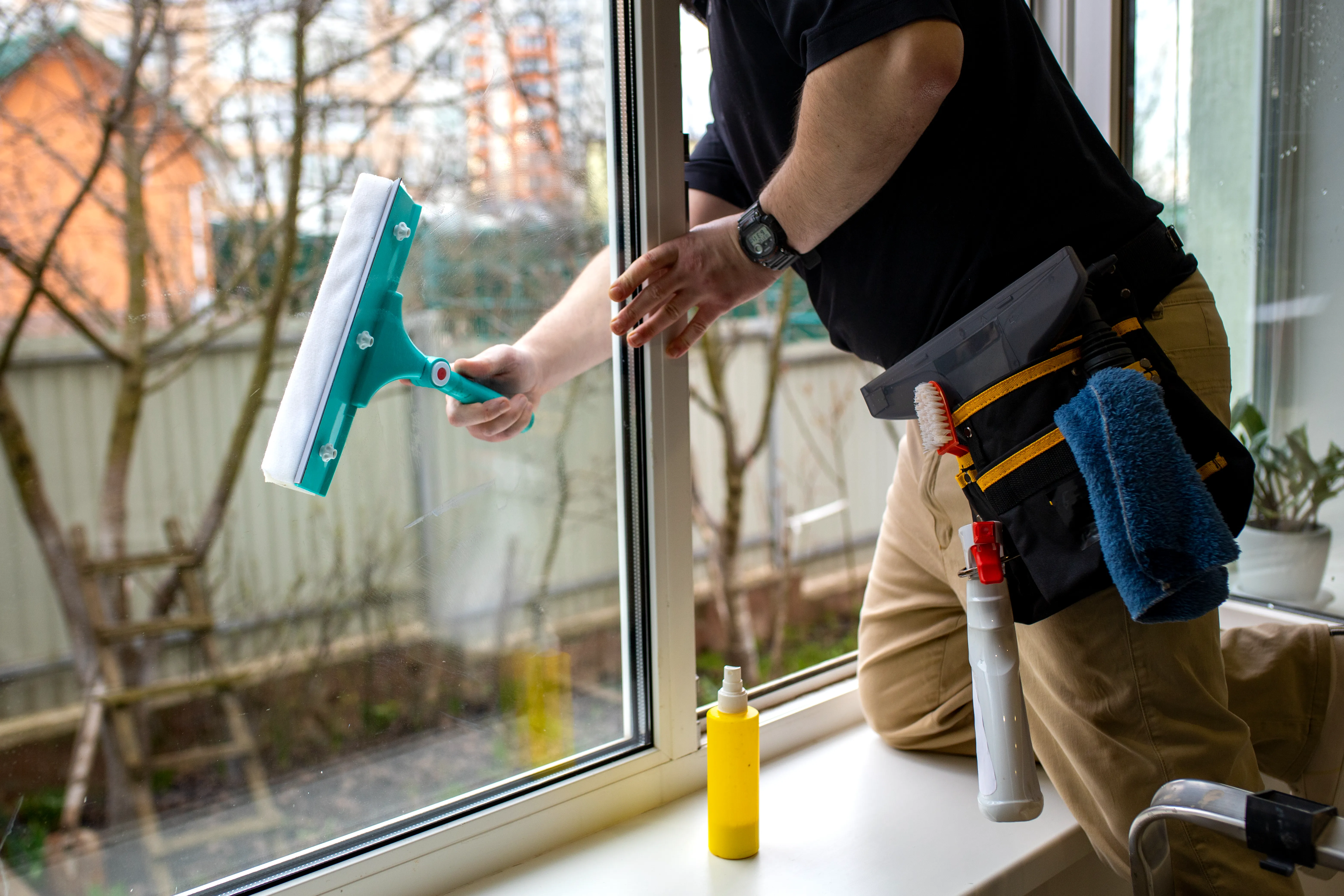 Why Your Windows Are Dirty Again Two Weeks After Cleaning Them